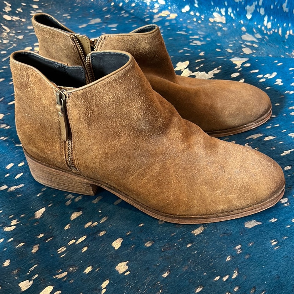 Coke haan booties